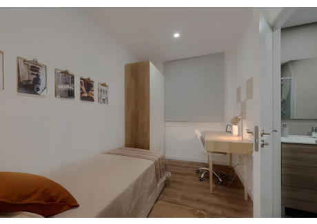 Mieszkanie do wynajęcia - Carrer de Nàpols Barcelona, Hiszpania, 95 m², 925 USD (3701 PLN), NET-96079784