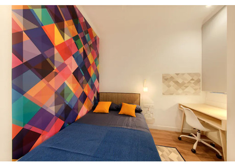 Mieszkanie do wynajęcia - Carrer de Rocafort Barcelona, Hiszpania, 90 m², 831 USD (3291 PLN), NET-96184261