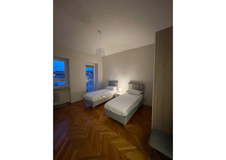 Mieszkanie do wynajęcia - Piazza della Repubblica Turin, Włochy, 65 m², 1362 USD (5695 PLN), NET-96195813