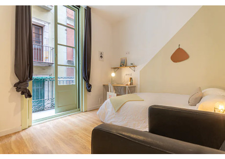 Mieszkanie do wynajęcia - Carrer de Sant Pau Barcelona, Hiszpania, 120 m², 821 USD (3409 PLN), NET-96637370