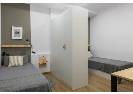 Mieszkanie do wynajęcia - Carrer de Balmes Barcelona, Hiszpania, 137 m², 648 USD (2494 PLN), NET-96717902