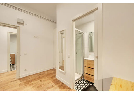 Mieszkanie do wynajęcia - Carrer de Balmes Barcelona, Hiszpania, 134 m², 1188 USD (4858 PLN), NET-96729793