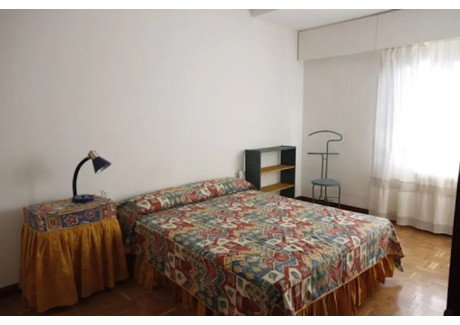 Mieszkanie do wynajęcia - Calle de Martínez Izquierdo Madrid, Hiszpania, 75 m², 702 USD (2800 PLN), NET-96783210