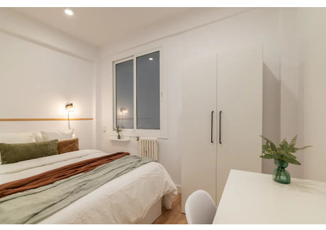 Mieszkanie do wynajęcia - Carrer de Balmes Barcelona, Hiszpania, 120 m², 592 USD (2428 PLN), NET-96783334