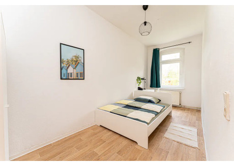 Mieszkanie do wynajęcia - Glienicker Straße Berlin, Niemcy, 84 m², 702 USD (2934 PLN), NET-96783361