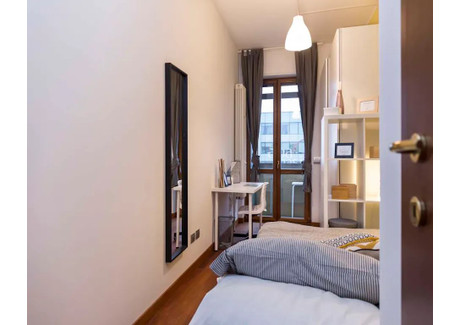 Mieszkanie do wynajęcia - Via Polesine Milan, Włochy, 140 m², 860 USD (3390 PLN), NET-96810198