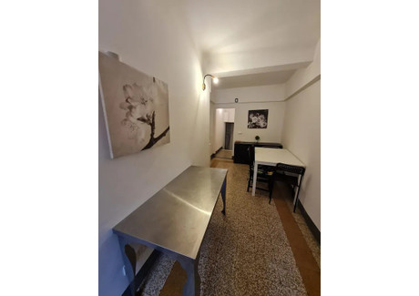 Mieszkanie do wynajęcia - Via dei Fossi Florence, Włochy, 76 m², 1668 USD (6924 PLN), NET-96874870