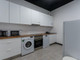 Mieszkanie do wynajęcia - Calle de Sagasta Madrid, Hiszpania, 320 m², 925 USD (3690 PLN), NET-96875456