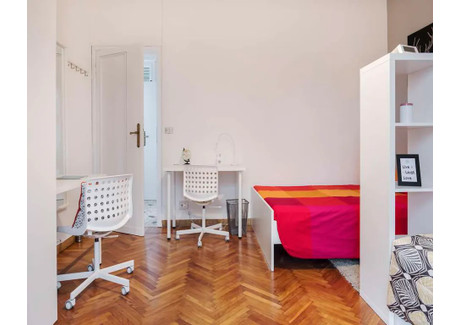 Mieszkanie do wynajęcia - Via delle Belle Arti Bologna, Włochy, 210 m², 953 USD (3753 PLN), NET-96929991