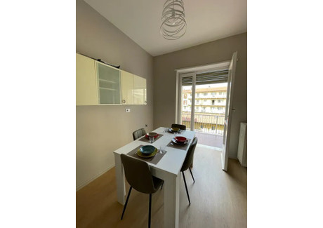 Mieszkanie do wynajęcia - Piazza della Repubblica Turin, Włochy, 20 m², 869 USD (3422 PLN), NET-96930118