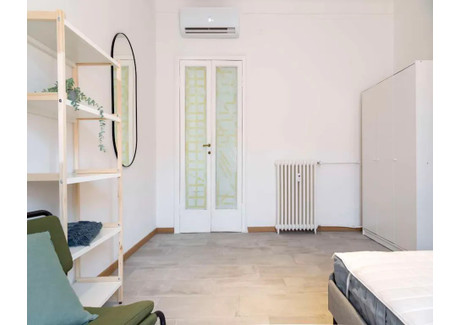 Mieszkanie do wynajęcia - Via Antonio Bazzini Milan, Włochy, 100 m², 1025 USD (4120 PLN), NET-96930277