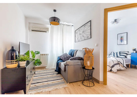 Mieszkanie do wynajęcia - Calle de Joaquín Arjona Madrid, Hiszpania, 75 m², 2102 USD (8389 PLN), NET-96957503