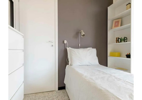 Mieszkanie do wynajęcia - Via delle Ande Milan, Włochy, 80 m², 873 USD (3483 PLN), NET-96957815