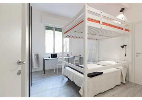 Mieszkanie do wynajęcia - Via Ugo Bassi Bologna, Włochy, 250 m², 512 USD (2057 PLN), NET-96958310