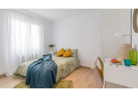 Mieszkanie do wynajęcia - Calle de Castilla Madrid, Hiszpania, 67 m², 544 USD (2202 PLN), NET-96989121