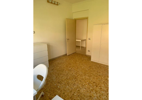 Mieszkanie do wynajęcia - Via Carlo Dossi Rome, Włochy, 80 m², 1533 USD (6117 PLN), NET-96989844