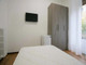 Mieszkanie do wynajęcia - Piazza Maria Adelaide di Savoia Milan, Włochy, 160 m², 1018 USD (4092 PLN), NET-97023706
