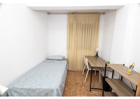 Mieszkanie do wynajęcia - Calle Explorador Andrés Valencia, Hiszpania, 90 m², 390 USD (1497 PLN), NET-97060073