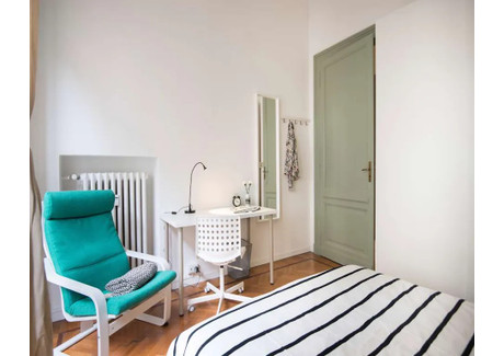 Mieszkanie do wynajęcia - Via Stefano Clemente Turin, Włochy, 120 m², 552 USD (2235 PLN), NET-97081911