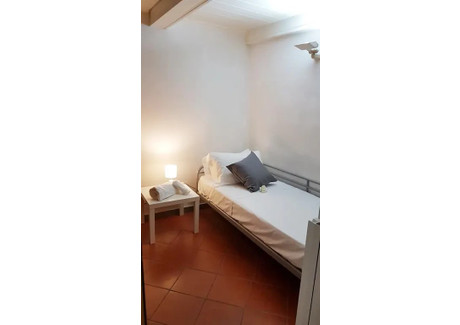 Mieszkanie do wynajęcia - Via del Leone Florence, Włochy, 100 m², 397 USD (1562 PLN), NET-97110632