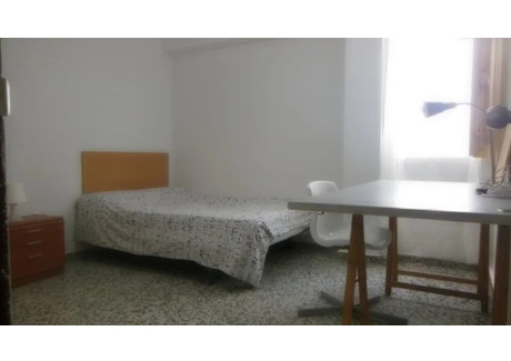 Mieszkanie do wynajęcia - Carrer dels Lleons Valencia, Hiszpania, 120 m², 316 USD (1294 PLN), NET-97112394