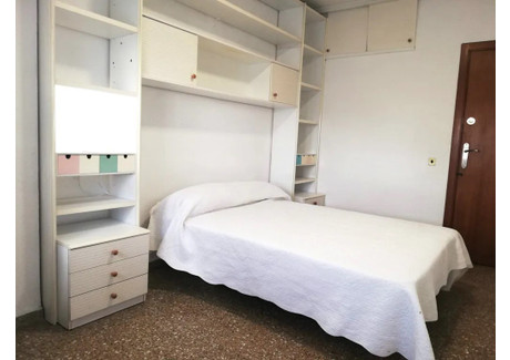 Mieszkanie do wynajęcia - Carrer del Clariano Valencia, Hiszpania, 130 m², 313 USD (1235 PLN), NET-97161736