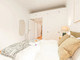Mieszkanie do wynajęcia - Carrer d'Hercegovina Barcelona, Hiszpania, 103 m², 1172 USD (4616 PLN), NET-97197928