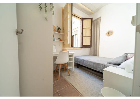 Mieszkanie do wynajęcia - Carrer de Santa Anna Barcelona, Hiszpania, 400 m², 781 USD (2992 PLN), NET-97234410