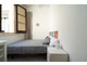 Mieszkanie do wynajęcia - Carrer de Santa Anna Barcelona, Hiszpania, 400 m², 750 USD (3061 PLN), NET-97234410
