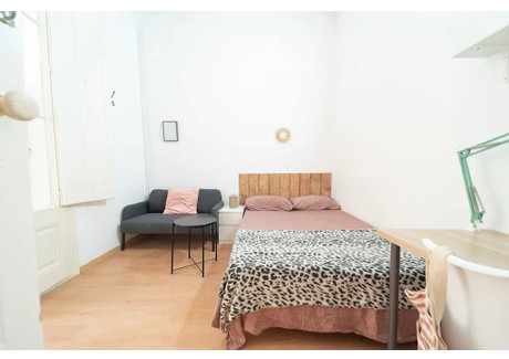 Mieszkanie do wynajęcia - Ronda de Sant Pere Barcelona, Hiszpania, 240 m², 798 USD (3198 PLN), NET-97233530