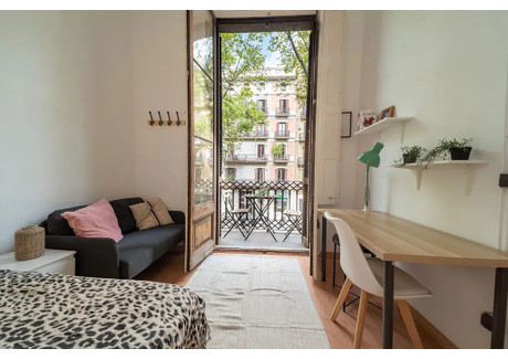 Mieszkanie do wynajęcia - Ronda de Sant Pere Barcelona, Hiszpania, 240 m², 911 USD (3717 PLN), NET-97233550
