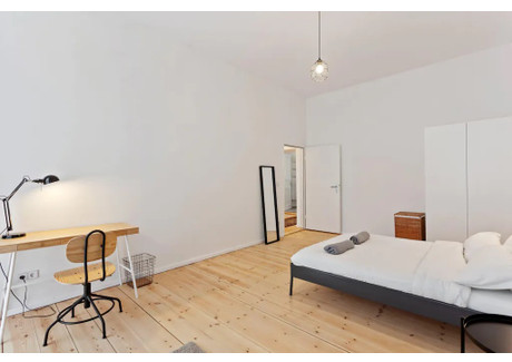 Mieszkanie do wynajęcia - Waldstraße Berlin, Niemcy, 67 m², 904 USD (3560 PLN), NET-97319074