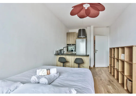 Mieszkanie do wynajęcia - Rue Cartault Puteaux, Francja, 21 m², 1179 USD (4645 PLN), NET-97319095