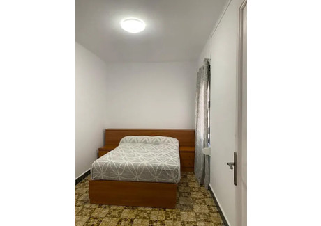 Mieszkanie do wynajęcia - Carrer de Coll i Vehí Barcelona, Hiszpania, 80 m², 535 USD (2143 PLN), NET-97319269