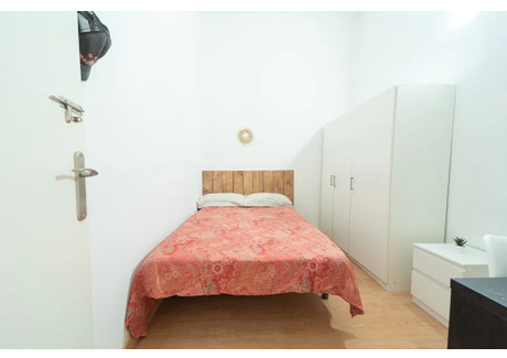 Mieszkanie do wynajęcia - Ronda de Sant Pere Barcelona, Hiszpania, 240 m², 773 USD (2966 PLN), NET-97381319