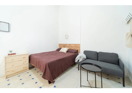 Mieszkanie do wynajęcia - Carrer de la Unió Barcelona, Hiszpania, 350 m², 805 USD (3258 PLN), NET-97381322
