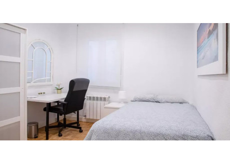 Mieszkanie do wynajęcia - Calle de Tutor Madrid, Hiszpania, 280 m², 713 USD (2809 PLN), NET-97381926