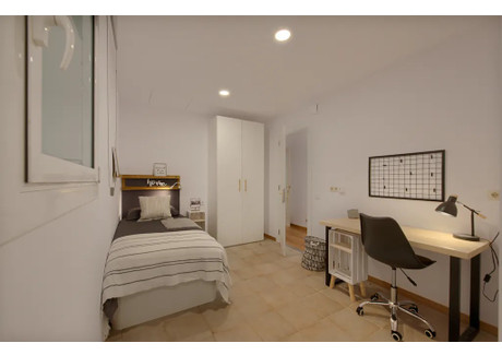 Mieszkanie do wynajęcia - Carrer de Balmes Barcelona, Hiszpania, 131 m², 1196 USD (4999 PLN), NET-97405310