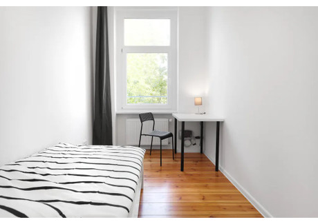 Mieszkanie do wynajęcia - Buschkrugallee Berlin, Niemcy, 120 m², 639 USD (2519 PLN), NET-97455540