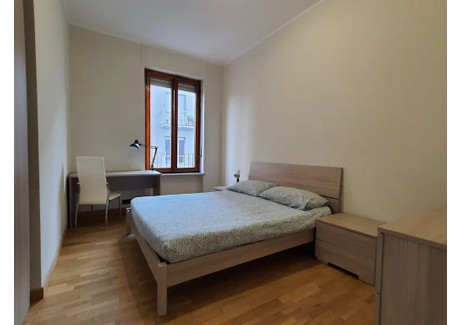 Mieszkanie do wynajęcia - Corso Massimo d'Azeglio Turin, Włochy, 150 m², 629 USD (2414 PLN), NET-97516021