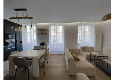 Mieszkanie do wynajęcia - Rue La Condamine Paris, Francja, 49 m², 1906 USD (7510 PLN), NET-97546950