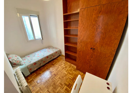 Mieszkanie do wynajęcia - Calle de Málaga Madrid, Hiszpania, 130 m², 713 USD (2788 PLN), NET-97618782