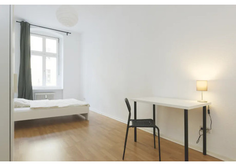 Mieszkanie do wynajęcia - Wrangelstraße Berlin, Niemcy, 66 m², 854 USD (3365 PLN), NET-97704927