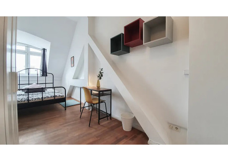 Mieszkanie do wynajęcia - Martin-Luther-Straße Berlin, Niemcy, 197 m², 664 USD (2618 PLN), NET-97704969