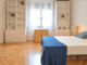 Mieszkanie do wynajęcia - Calle de Fernández de los Ríos Madrid, Hiszpania, 240 m², 770 USD (3118 PLN), NET-97706775