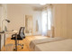 Mieszkanie do wynajęcia - Calle de Fernández de los Ríos Madrid, Hiszpania, 240 m², 911 USD (3589 PLN), NET-97706779
