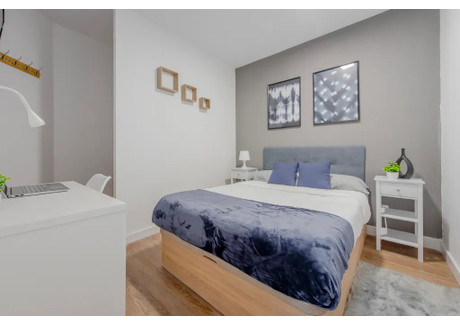 Mieszkanie do wynajęcia - Calle de Téllez Madrid, Hiszpania, 130 m², 506 USD (2040 PLN), NET-97742097