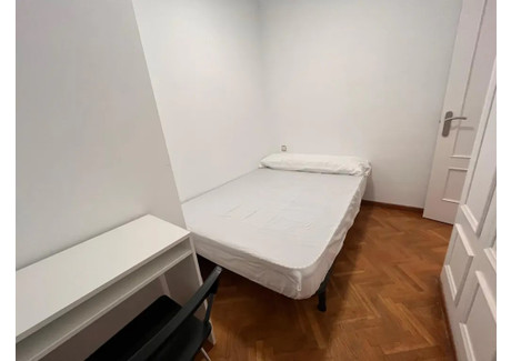 Mieszkanie do wynajęcia - Calle de Grafal Madrid, Hiszpania, 100 m², 487 USD (1919 PLN), NET-97742101