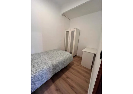 Mieszkanie do wynajęcia - Calle de la Batalla del Salado Madrid, Hiszpania, 100 m², 433 USD (1706 PLN), NET-97742142