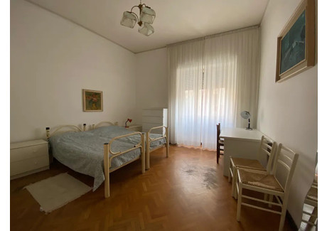 Mieszkanie do wynajęcia - Via Fratelli Ruspoli Rome, Włochy, 200 m², 659 USD (2530 PLN), NET-97841614